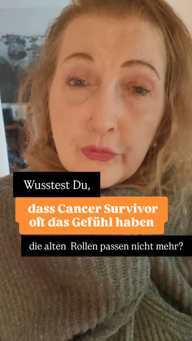„Wusstest du, dass viele Cancer Survivor das Gefühl haben, die alten Rollen passen nicht mehr?

Nach der Krebstherapie beginnt nicht einfach das „alte Leben“. 
Du gehst nicht zurück auf Anfang.
Da gibt es das Davor und das Danach.

Viele von uns spüren: 
Ich bin wieder da – aber nicht mehr dieselbe.

Und diese neue Version von mir passt nicht mehr zu den alten Rollen, Erwartungen oder Routinen.

Das fühlt sich irritierend an. Verwirrend. 
Manchmal einsam.
Aber genau hier beginnt etwas Neues. 

Kennst du dieses Gefühl auch?
Und wusstest du, dass du damit nicht alleine bist?

Denn oft kommt dieses Veränderungsbewusstsein erst Monate nach dem Ende der Therapie. 

Schreib Rollenwechsel in die Kommentare, wenn du dich wiedererkennst oder schreib gerne etwas gernauer, was dich gerade umtreibt. Ich würde mich freuen.

📌 Speichere dir diesen Beitrag ab, wenn du dich gerade selbst neu sortierst – und dir zeigen willst, dass du nicht allein bist.

Deine Nella
🧡🧡🧡